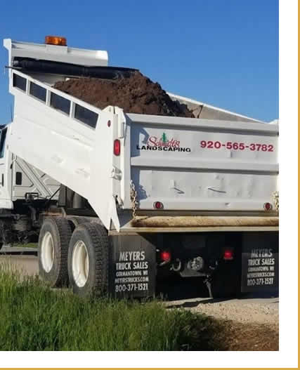 Benefits of Choosing Schmidt's Landscaping Mulching & Topsoil Services Manitowoc